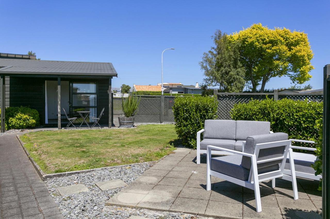 You Little Beauty - Wharewaka Beach Magic Taupo Luaran gambar